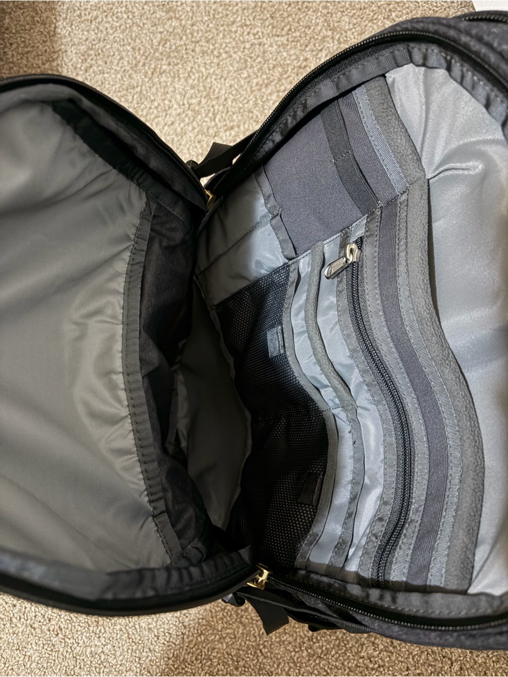 The North Face Women’s Recon Black/Gray Backpack with Yellow Gold Accents ✨🖤 - Picture 10 of 16
